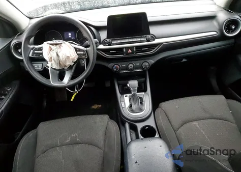 2021 Kia Forte Fe z USA, uszkodzony, nr VIN 3KPF24AD2ME272124